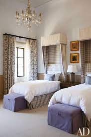 How To Decorate With Twin Beds Twin Beds Guest Room Guest Bedrooms Home