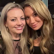 Sarah Sanson's Instagram, Twitter & Facebook