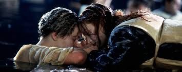 That rose and jack could have both fit on the door at the end of the movie and survived. Titanic James Cameron Erklart Ein Fur Alle Mal Warum Leonardo Dicaprios Jack Nie Uberlebt Hatte Kino News Filmstarts De