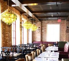 In case the rain took you by surprise during the promenade around alexandria archaeology museum, stop by this pizzeria. Mia S Italian Kitchen Starts Slinging Pizza Slices Galore This Week Eater Dc