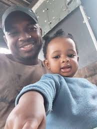 Bashir Kazeem's Instagram, Twitter & Facebook