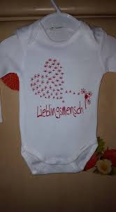 Bodys Baby Body Spruch Lieblingsmensch Ein Designerstuck Von Little Baby Body Spruche Body Bemalen Baby