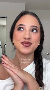 Julie Ruby's Instagram, Twitter & Facebook