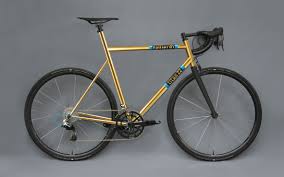 Titan Und Goldoptik Edler Geht S Kaum Forumsnutzer Olifallier Hat Beides Fur Sein Rennrad Kombiniert Der Heutige Renner Der Wo Rennrad Titan Rennrad Rennen