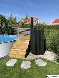 Pool Holzterrasse Trittstein Aussendusche Treppe Dusche Holzterrasse Treppe Modern Design Pool Landscaping Backyard Pool Backyard