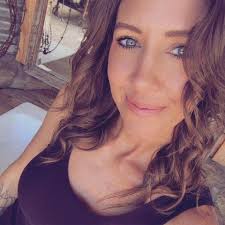 Who can do blonde highlights or balayage in Grove City?