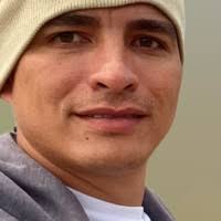 10+ perfiles de «Vladimir Mora»