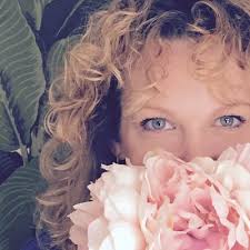 Vanessa Rachel Drew (@Vanessadrewart)