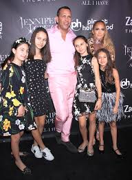In the past, he played as shortstop for the seattle mariners and texas rangers. Alex Rodriguez S Daughter Driving They Prep For Her Road Test In Pics Hollywood Life