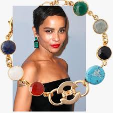 5 Jewelry Trends That Are In For 2019 And 4 That Are Out Jewelry Trends Top Jewelry Trends Extraordinary Jewelry
