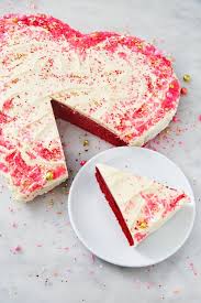 Diese knusprigen, selbstgemachten geschenke in herzform machen sicher auch deiner mama große freude. Herzkuchen Zum Valentinstag Zubereiten 2 Einfache Rezepte Und Noch Mehr Leckere Inspirationsideen