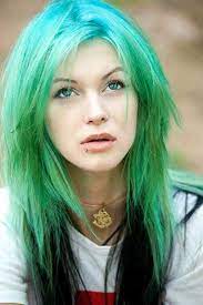 This hairstyle is adequate for those girls who want to maintain their hair free but still show some class. Top 50 Emo Hairstyles For Girls