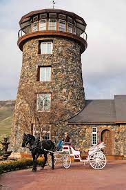 5 Best Fresno Outdoor Wedding Venues Eddie S Bakery Cafe Outdoor Wedding Venues California Vacation Venues