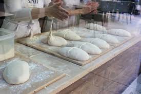 Pan De Cinta Pan De Trigo Con Masa Madre Natural Formado A Mano Corteza Muy Gruesa Y Crujiente Ingredientes Harin Tipos De Pan Harina De Trigo Masa Madre