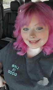 My youngest daughters Pink hair 🩷