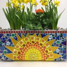 Sonne Fruhlingsblumen Sun Flowers Spring Yellow Blue Mosaic Selfmade Nofilter F Macetas Mosaiquismo Macetas De Flores En Mosaico Mosaico Del Buho