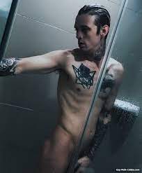 Aaron Carter Nude And Sexy Photos - Gay-Male-Celebs.com
