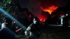 We did not find results for: Pabrik Cat Di Semarang Milik Warga Blitar Terbakar 8 Mobil Damkar Dikerahkan Tribun Jateng