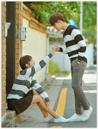 58 Rp Fotbar Ideas Ulzzang Couple Korean Couple Ulzzang Girl Fotbar rp juga berarti foto bareng, sedangkan penambahan rp dimaksudkan untuk menunjukan jumlah orang atau pelaku dalam foto tersebut. 58 rp fotbar ideas ulzzang couple