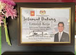 Tarikh hari ini adalah genap 21 hari perdana menteri menerima dos pertama vaksin comirnaty itu pada 24 februari lalu. Sk Putrajaya Presint 18 1 Home Facebook