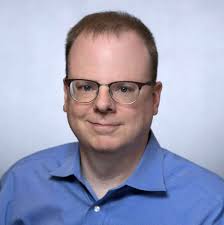 ACC instructor plays sweet widow with mean roommate in Friendswood comedy