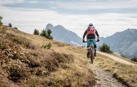 E Bikes Der Redaktion Das Sind Die Lieblinge 2017 Unser Best Of Emtb News De Fahrrad Fotografie Mountainbike Gardasee