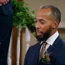 Congratulations to the happy couple, McKenzie and Tony! Swipe for pictures  from @catchingupwithkb and Tony's bohemian wedding! #Bridezillas 📸: Photos  6, 7 & 10 by Jennifer Ashurst @jenashurstphoto