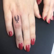 A large chunk of women prefer tiny, cute tattoos over large prints and rightfully so since their curved bodies blend well with tiny tattoo designs. 65 Small Tattoos For Women Tiny Tattoo Design Ideas