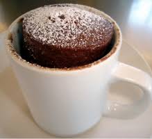Recette Mugcake Au Chocolat En Video Recette Recette Mugcake Chocolat Mugcake Chocolat Recette Mugcake
