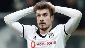 Beni 'senin ve ailenin hayatını bitireceğim. Besiktasli Dorukhan A Mahkemeden Uzaklastirma Karari Glbnews Com