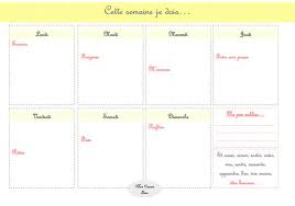 Calendrier familial marabout, design my name is simone, avec une page par mois, et une pochette à soufflet pour stocker des papiers ou des cartes le family planner quo vadis, avec une page par mois, ou la version hebdomadaire, plus complète. Astuces Pour Bien Gerer Son Temps En Famille Semainier A Imprimer Blog Deco Do It Yourself Organisation Du Quotidien