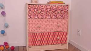 Customiser les pieds d'un meuble ikea. Comment Customiser Un Meuble Avec Du Tissu Youtube