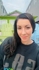 Natalie Negron's Instagram, Twitter & Facebook