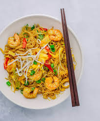 This rice dish is spicy and tastes too good. Singapore Noodles Xing Zhou Mi Fen Posh Journal