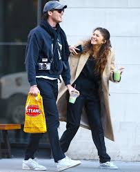 In the issue, she opens up about her relationship with actor jacob elordi and the importance of channeling her voice. Zendaya And Jacob Elordi Perfect The Casual Downtown Uniform Vogue