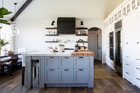 Excel cabinets has built a reputation of quality, service, reliability and affordability that is second to none in northern utah. Utah Kitchen Remodel Farmhouse Kitchen Salt Lake City By House Of Jade Interiors Houzz