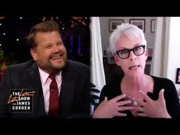 In 2002, jamie lee curtis posed for more magazine with no makeup and no retouching. Jamie Lee Curtis War Verruckt Nach Klopapier