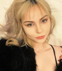 Lorena e Cellbit: Engravidar e RPG no Natal Macabro