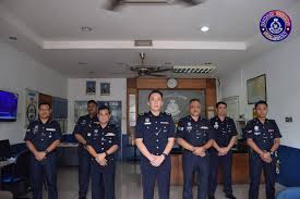 When first installed, please tap refresh button to get the list. Kenali Balai Polis Polis Daerah Johor Bahru Selatan ÙÙŠØ³Ø¨ÙˆÙƒ