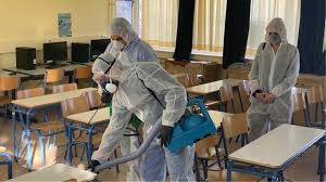 Συνολικά δεκαεπτά σχολεία έχουν αναστείλει τη λειτουργία τους εξ αιτίας της πανδημίας του κορωνοϊού, επτά. Kleista Sxoleia Logw Korwnoioy Deite Th Nea Lista