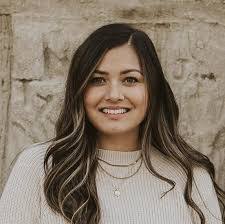 Kim Higley's Instagram, Twitter & Facebook