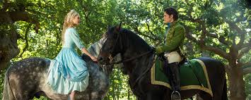 Here are all details of the cast and characters of the film. Berlinale 2015 Neuer Trailer Zu Disneys Cinderella Mit Lily James Richard Madden Und Cate Blanchett Kino News Filmstarts De