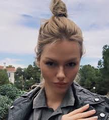 These cuts range from edgy cropped cuts, pixies, choppy layers, modern lob, to a gorgeous stacked. 4 Ways To Rock Messy Bun Hairstyle Natali S Blog