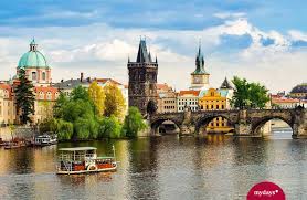 1870 steinbrücke die karlsbrücke ist die zweitälteste erhaltene steinbrücke in tschechien. Jetzt Entdecken Sehenswurdigkeiten In Prag Mydays Magazin