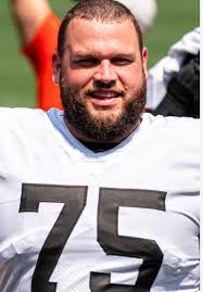 Should Browns draft a tackle?