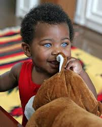 Baby Boy With Green Eyes And Black Hair Pin By Karen Jordan On Be Creative People With Blue Eyes Blue Eyed Baby Gorgeous Eyes