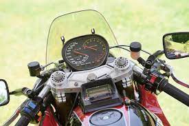 ピストンブローククラブ gsx750s プロが造るカスタム バイクブロス マガジンズ カスタムバイク カタナ 造る