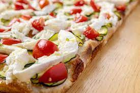 Tagliamo le verdure a fette sottili e immergiamole nel liquido di. Pizza Vegetariana Una Piu Sfiziosa Dell Altra Da Alice Pizza Alice Pizza