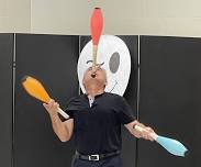 Dinomite Times! Comedy Juggling Show with Wink Danenberg