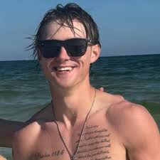 Johnathan Fuller (@PookyFPS)